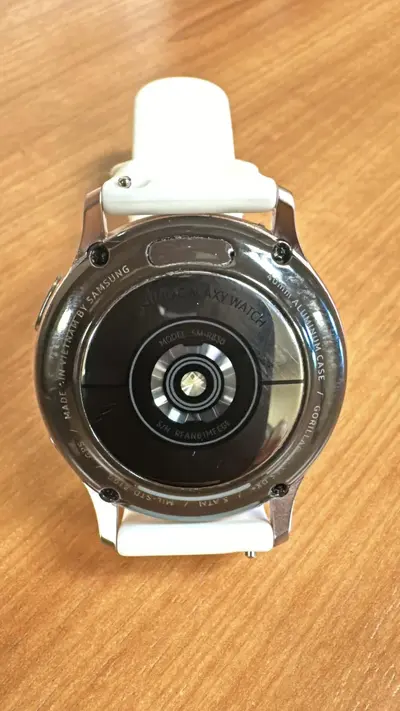 Samsung Galaxy Watch Active2 SM-R830 40mm Aluminum Case with Sport Band - Thumbnail 6